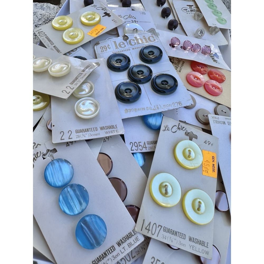 Vintage Button Cards La Mode Le Chic Mixed Lot of 33 Japan, Holland, Italy